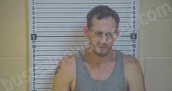 COX, JAMES ONEAL, JR. | 2020-12-27 22:37:00 Taylor County, Kentucky Booking