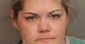 HUNT, AMY DAWN | 2020-12-30 04:08:00 Jefferson County, Alabama Booking
