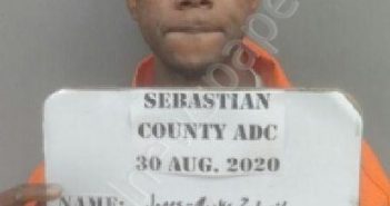 JONES-MARKS, ZOHMIL DEWAYNE | 2021-01-20 15:12:00 Sebastian County, Arkansas Booking