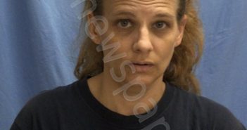 STEWART, SANDRA DEE | 2021-03-25 17:38:00 Henry County, Missouri Booking