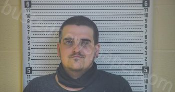 RAY, AUSTIN T | 2021-04-01 17:15:00 Taylor County, Kentucky Booking