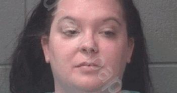 SALINAS, JORDAN ELIZABETH | 2021-04-02 Onslow County, North Carolina Booking