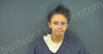 HARE, NICOLETTE A | 2021-04-25 16:17:00 Russell County, Kentucky Booking