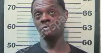 <B>LEWIS</B>, <B>MICHAEL</B>, <B>ANTHONY</B> #, Mobile County, Alabama - 2021-05-04