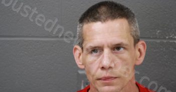 MOORE, JEFFREY L | 2021-05-25 13:44:00 Cooper County, Missouri Booking