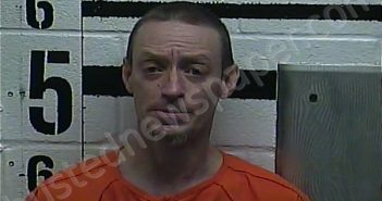 JOHNSON, THAYER | 2021-08-04 13:17:00 Larue County, Kentucky Booking