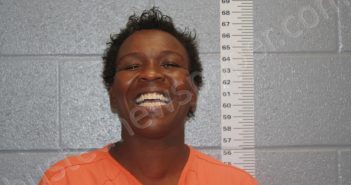 WILLIAMS, TAMIKA LASHELLE | 2021-08-12 18:08:00 Bates County, Missouri Booking