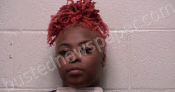 MCCAULEY, NIYOKIA L | 2021-08-22 07:48:00 Robertson County, Tennessee Booking