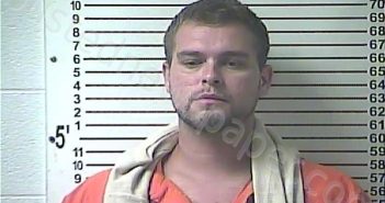 LYNN, COREY WAYNE | 2021-08-28 18:43:00 Hardin County, Kentucky Booking