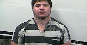 <B>FLORES</B>, <B>JUSTIN</B> <B>WADE</B> #, Calhoun County, Texas - 2021-11-04 21:09:00