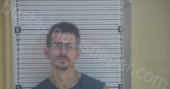 ULBERT, JOSHUA L | 2021-11-10 09:42:00 Taylor County, Kentucky Booking