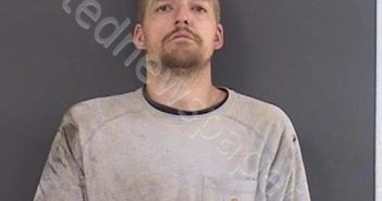 LESTER, HUNTER ROBERT | 2021-12-03 21:18:00 Roanoke County, Virginia Booking