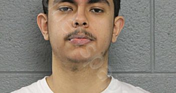 AYDAN T MOORE | 2021-12-13 Chicago, Illinois, Cook County, Illinois Booking