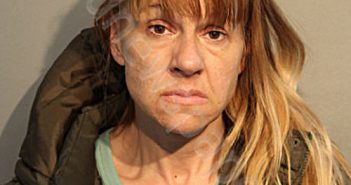 JENNIFER M HOLLOWAY | 2021-12-13 Chicago, Illinois, Cook County, Illinois Booking