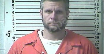 ROBB, CHRISTOPHER CARL | 2021-12-16 09:27:00 Hardin County, Kentucky Booking
