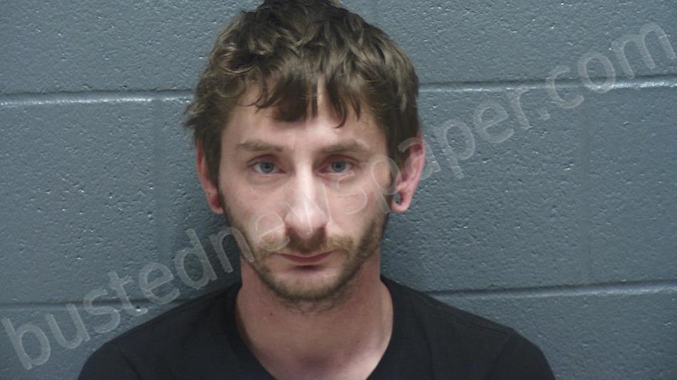 HOAGLAND, ZACHARY K #, Montgomery County, Indiana - 2021-12-19 21:47:00