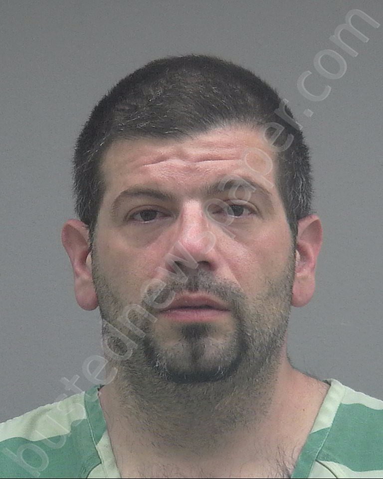 MONTORO, ALFRED GERARD #, Alachua County, Florida - 2021-12-21 19:12:00