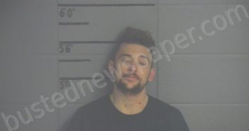 <B>RIDDLE</B>, <B>JONATHAN</B> KEITH #, Adair County, Kentucky - 2021-12-23 20:06:00