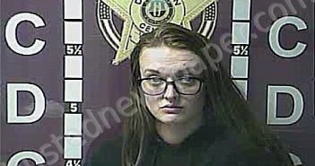 DILLON, ALEXUS SABRYNA | 2022-01-21 04:21:00 Madison County, Kentucky Booking