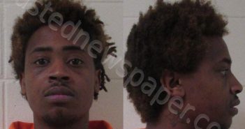 <B>THOMPSON</B>, ONEAL <B>NICHOLAS</B> #, Ascension Parish, Louisiana - 2022-01-25 17:28:00