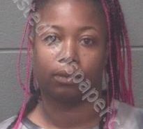 KANISHA KING | 2022-01-27 14:14:00 Onslow County, North Carolina Booking