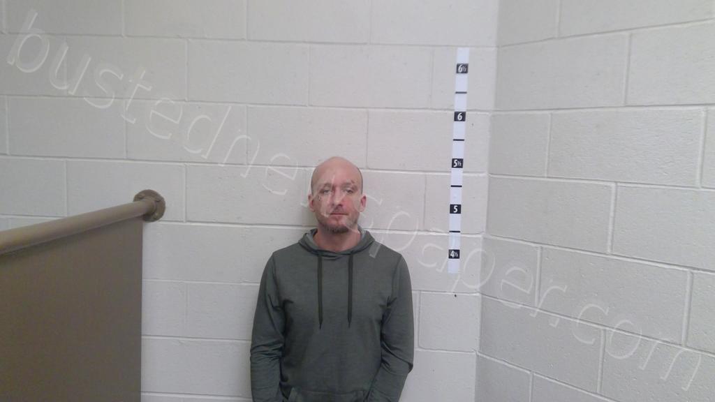 COX, TRAVIS ROBERT #, Ross County, Ohio - 2022-01-30 01:30:00