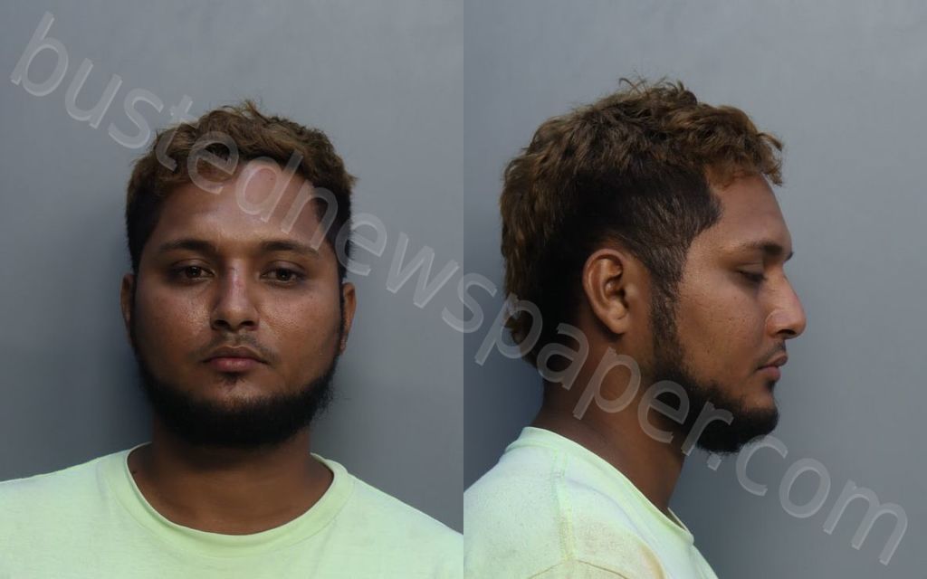 ESCOBARVALLECILLO, WILLIAMS XAVIER #, Miami-Dade County, Florida - 2022-02-08 18:05:00