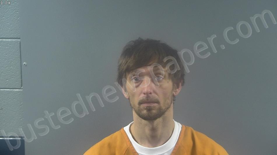 HENDRICKS, JONATHAN WESLEY #, Warren County, Kentucky - 2022-02-25 18:40:00