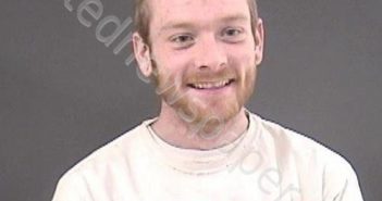HUDDLESTON, TRAVIS JACKSON | 2022-03-01 14:02:00 Roanoke County, Virginia Booking