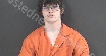 YOUNG, JUSTIN ROBERT | 2022-03-04 21:11:00 Roanoke County, Virginia Booking