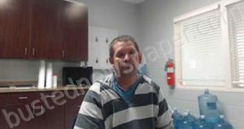 JAMES EDWARD PILLOTTI | 2022-04-05 01:31:00 Cameron Parish, Louisiana Booking