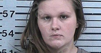 WOMACK, SHELBY SHAREE | 2022-04-19 08:50:00 Hood County, Texas Booking