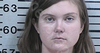 SMITH, AVERY CLAIRE | 2022-04-19 18:33:56 Hood County, Texas Booking