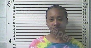 WICKLIFFE, DESIREE DENI | 2022-04-22 12:51:00 Hardin County, Kentucky Booking