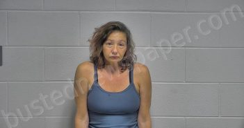 GOLDE, JENNIFER DENISE | 2022-06-10 03:10:00 Oldham County, Kentucky Booking