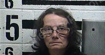 TAYLOR, LINDA | 2022-06-10 23:22:00 Larue County, Kentucky Booking