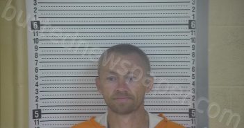 COMBS, JAMES | 2022-06-21 19:31:00 Taylor County, Kentucky Booking