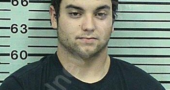 LEWIS, JOSEPH TAKODA WAYNE | 2022-08-19 20:54:11 Hood County, Texas Booking