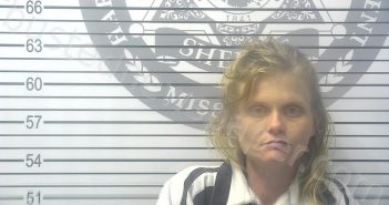 GRAY, JULIA CELESTE | 2022-09-24 23:03:00 Harrison County, Mississippi Booking