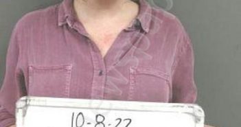 COX, BRITTANY LYNN | 2022-10-08 03:30:00 Sebastian County, Arkansas Booking