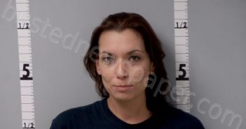 BROWN, RAQUEL LOLA | 2022-10-13 14:48:00 Gratiot County, Michigan Booking