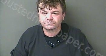 ROBERTS, CHRISTOPHER JOE | 2022-11-01 20:27:00 Howard County, Indiana Booking
