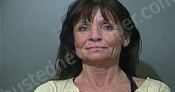 NEWHOUSE, JOLEE D | 2022-11-04 23:56:03 Vigo County, Indiana Booking