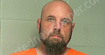 SHELTON, DAVID BRETT | 2022-11-15 19:25:56 Woodford County, Kentucky Booking