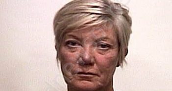 MOTT, JAMIE CARMICHAEL | 2022-11-15 00:45:00 Suwannee County, Florida Booking