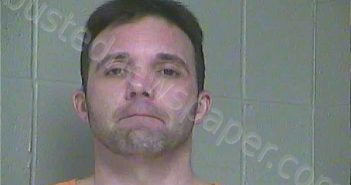 STRATTON, JUSTIN MICHAEL | 2022-11-17 14:42:00 Woodford County, Kentucky Booking
