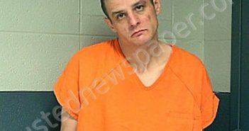 MITCHELL, CHRISTOPHER MICHAEL | 2022-11-21 03:40:00 Woodford County, Kentucky Booking