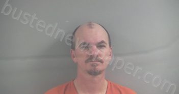 MOORE, CHRISTOPHER W | 2022-11-23 19:35:00 Logan County, Kentucky Booking