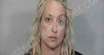 WEEKES, CHALEA MARIE | 2022-12-03 03:52:00 Monroe County, Florida Booking
