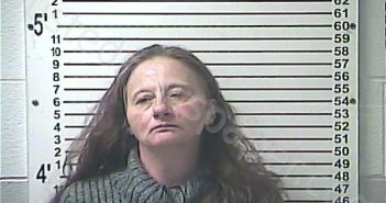 LONG, BETHANY LEE | 2022-12-06 16:47:00 Hardin County, Kentucky Booking